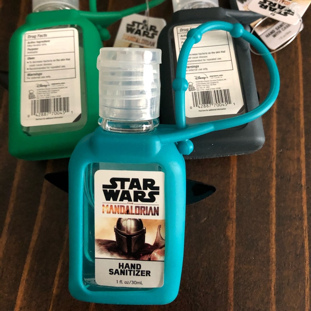 THE MANDALORIAN The Child - Picture 2 of 3